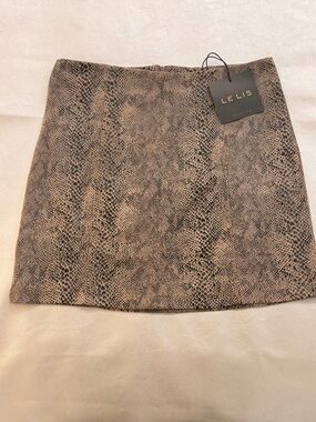 LE LIS Brown Black and Tan Snake-Print Mini Skirt. New